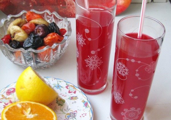 Бокалы с глинтвейном