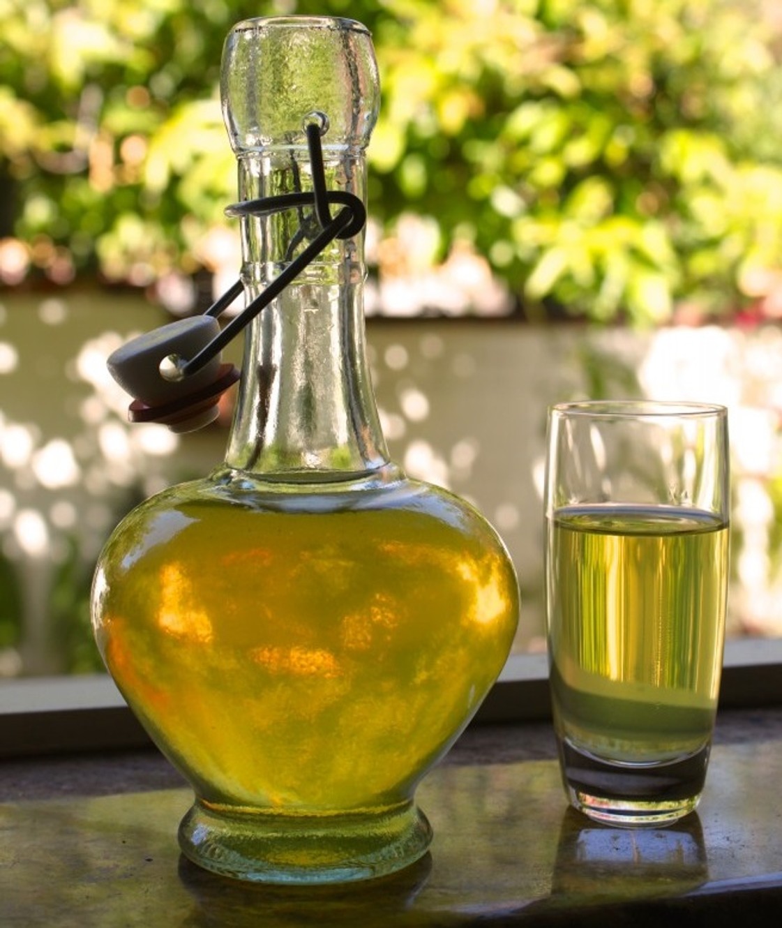 Зубровка от лунного света в домашних условиях: история, список ингредиентов, рецепт