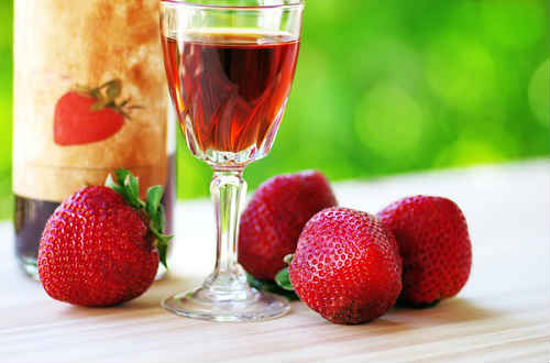 клубничная наливка