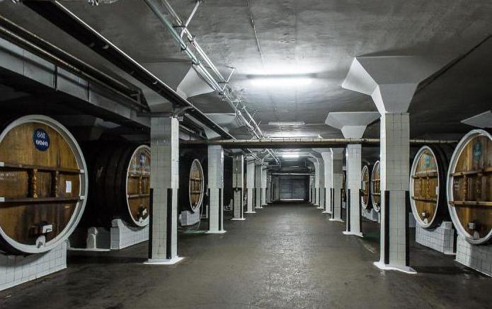 белый красный камень мускатный орех - отзывы