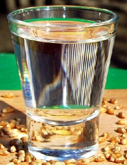 Быстрая брага для самогона – 2 рецепта из сахара и гороха