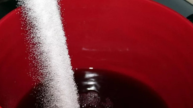 Фруктовая брага не хочет бродить или остановилась