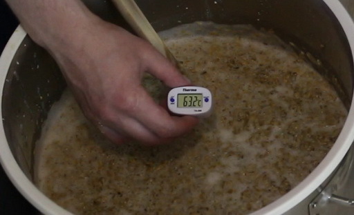 Самогон из хлеба (без дрожжей, солода, сахара) – рецепт браги